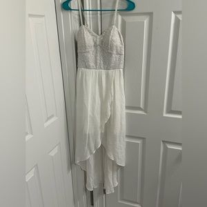 white dress lace top and trailing back